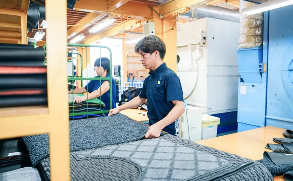 高品質なレンタルマットを支える洗浄工場 イメージ画像